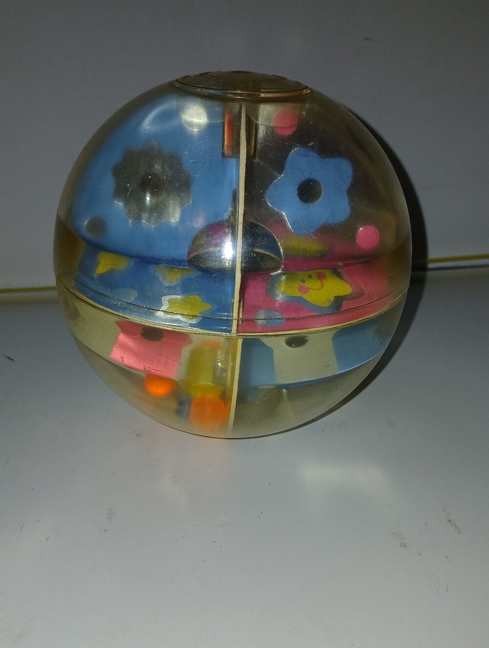 Fisher Price/Quaker Oats Era. Kids Colorful Flower Puzzle Ball Toy - Blue & Pink
